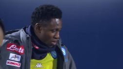Umiliazione torello Napoli intervallo Crotone-Napoli