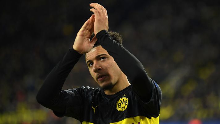 DORTMUND, GERMANY - FEBRUARY 18: Jadon Sancho of Borussia Dortmund acknowledges the fans after the UEFA Champions League round of 16 first leg match between Borussia Dortmund and Paris Saint-Germain at Signal Iduna Park on February 18, 2020 in Dortmund, Germany. (Photo by Stuart Franklin/Bongarts/Getty Images) 