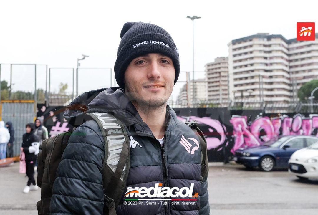 FOTO Genoa-Palermo, i rosanero in partenza dallo stadio “Renzo Barbera” (Gallery) - immagine 32