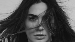 Melissa Satta, lo scatto in bianco e nero conquista i suoi followers