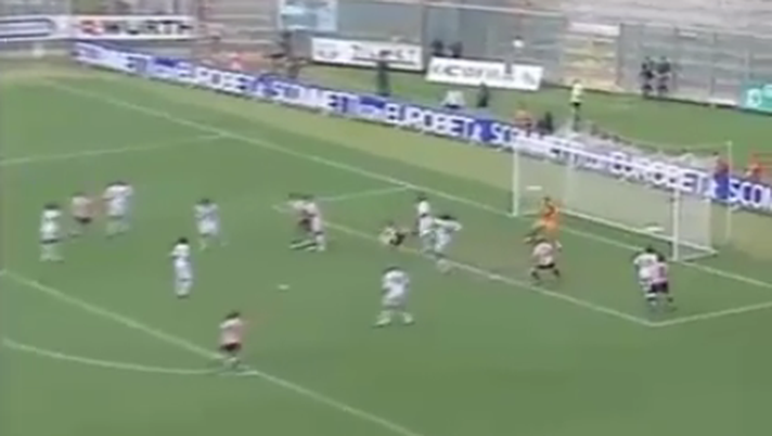 Colpo dello scorpione, il web non dimentica: “Mkhitaryan e Giroud? No, Biava ai tempi del Palermo” (VIDEO) Colpo dello scorpione, il web non dimentica: “Mkhitaryan e Giroud? No, Biava ai tempi del Palermo” (VIDEO)