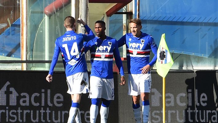 GENOA, ITALY FEBRUARY 14: Keita Balde of UC Sampdoria celebrate with teammates  after scoring the first goal during the Serie A match between UC Sampdoria and ACF Fiorentina- Serie A at Stadio Luigi Ferraris on February 14, 2021 in Genoa, Italy. (Photo by Paolo Rattini/Getty Images) 