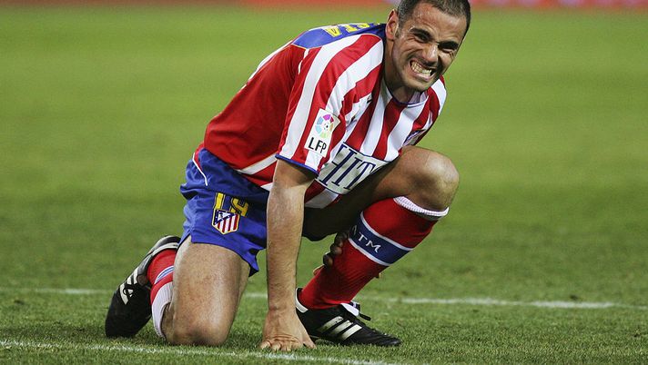 MADRID, SPAIN - FEBRUARY 27: Salva Ballesta of Atletico Madrid is injured during a La Liga soccer match between Atletico Madrid and Real Sociedad at the Calderon on February 27, 2005 in Madrid, Spain. Atletico won the match 1-0. (Photo by Denis Doyle/Getty Images) MADRID, SPAIN - FEBRUARY 27: Salva Ballesta of Atletico Madrid is injured during a La Liga soccer match between Atletico Madrid and Real Sociedad at the Calderon on February 27, 2005 in Madrid, Spain. Atletico won the match 1-0. (Photo by Denis Doyle/Getty Images)
