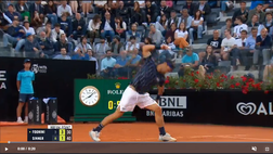 Video – Internazionali Roma 2022, Fognini perde con Sinner e spacca la racchetta