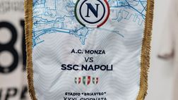 GALLERY Tutto pronto nello spogliatoio del Napoli: scelto il colore della maglia