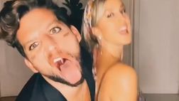 Mertens scatenato sui social con sua moglie: balla e… si trucca (VIDEO)