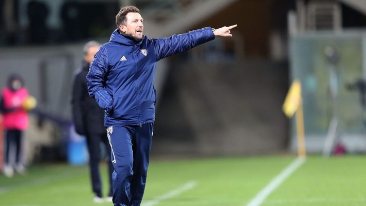 FLORENCE, ITALY - JANUARY 10: Eusebio Di Francesco manager of Cagliari Calcio gestures during the Serie A match between ACF Fiorentina and Cagliari Calcio at Stadio Artemio Franchi on January 10, 2021 in Florence, Italy. (Photo by Gabriele Maltinti/Getty Images) FLORENCE, ITALY - JANUARY 10: Eusebio Di Francesco manager of Cagliari Calcio gestures during the Serie A match between ACF Fiorentina and Cagliari Calcio at Stadio Artemio Franchi on January 10, 2021 in Florence, Italy. (Photo by Gabriele Maltinti/Getty Images)