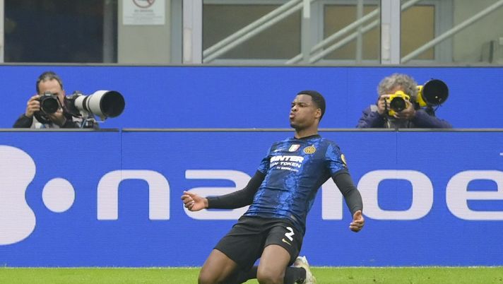 TS – Inter, Dumfries è sacrificabile: Inzaghi ha un’idea, ecco chi sarebbero i 4 esterni - immagine 1