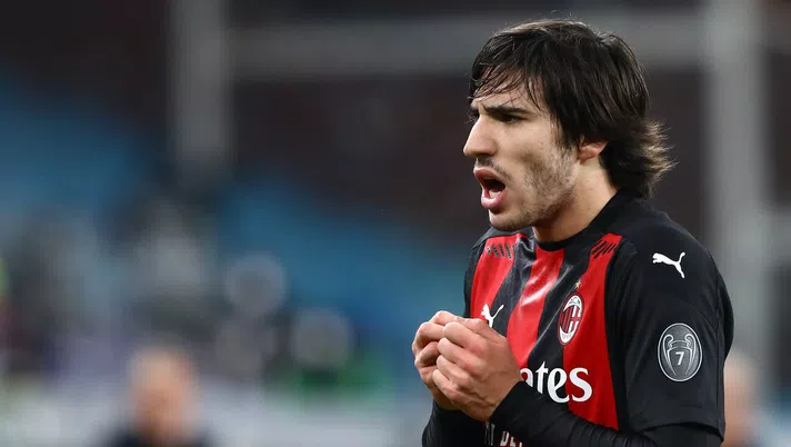 Sandro Tonali (centrocampista AC Milan), qui durante Sampdoria-Milan 1-2 (Serie A 2020-2021) | News (Getty Images)