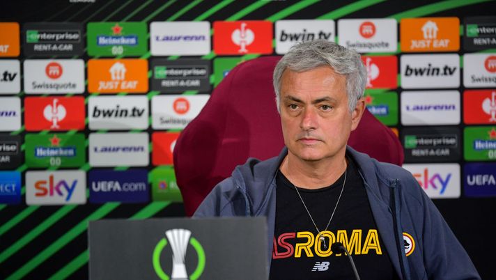 Mourinho: “Abraham non mi preoccupa. Difesa a tre solo nell’emergenza” - immagine 1