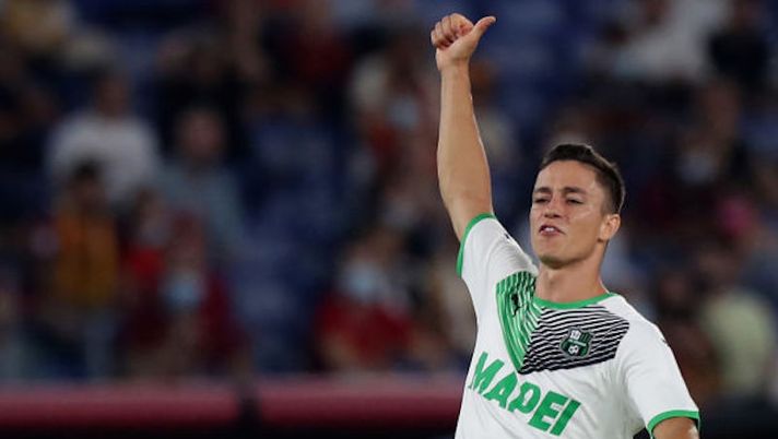 during the Serie A match between AS Roma and US Sassuolo at Stadio Olimpico on September 12, 2021 in Rome, Ital Raspadori, che succede? Così lo spiega Dionisi: “Gli ho fatto io una richiesta chiara” - immagine 1