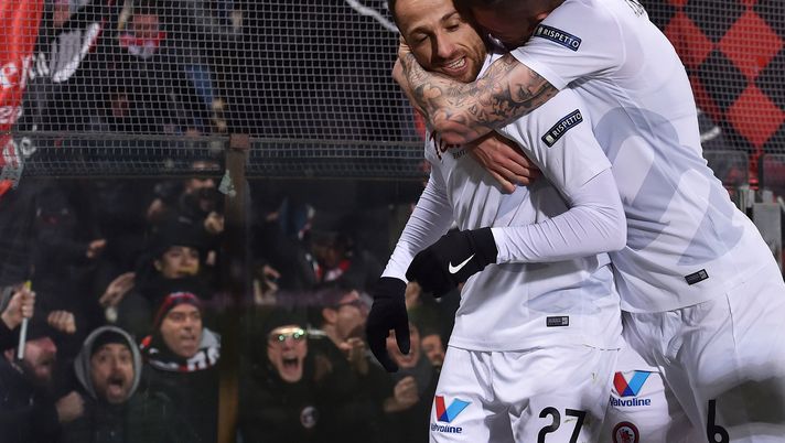 SALERNO, ITALY - DECEMBER 21:  Roberto Floriano of Foggia celebrates after scoring the opening goal during the Serie B match between US Salernitana and Foggia Calcio at Stadio Arechi on December 21, 2017 in Salerno, Italy.  (Photo by Tullio M. Puglia/Getty Images)  SALERNO, ITALY - DECEMBER 21:  Roberto Floriano of Foggia celebrates after scoring the opening goal during the Serie B match between US Salernitana and Foggia Calcio at Stadio Arechi on December 21, 2017 in Salerno, Italy.  (Photo by Tullio M. Puglia/Getty Images)
