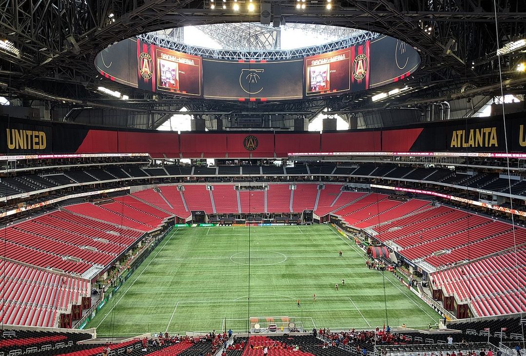  Panoramica del Mercedes Benz Stadium 