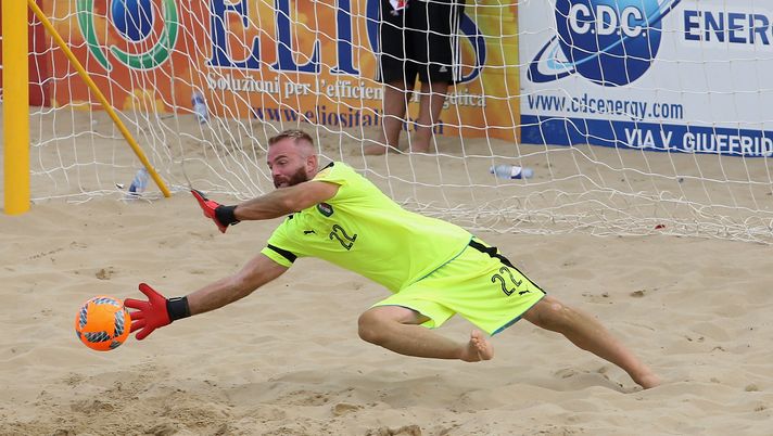 CATANIA, ITALY - AUGUST 27: Simone De Mestre of Italy during the Euro Beach Soccer League match between Italy and Portugal on August 27, 2016 in Catania, Italy. (Photo by Maurizio Lagana/Getty Images) CATANIA, ITALY - AUGUST 27: Simone De Mestre of Italy during the Euro Beach Soccer League match between Italy and Portugal on August 27, 2016 in Catania, Italy. (Photo by Maurizio Lagana/Getty Images)
