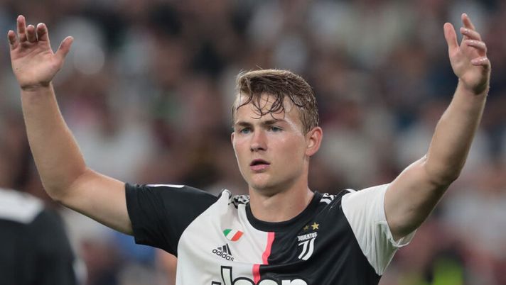TURIN, ITALY - AUGUST 31: Matthijs de Ligt of Juventus gestures during the Serie A match between Juventus and SSC Napoli at Allianz Stadium on August 31, 2019 in Turin, Italy. (Photo by Emilio Andreoli/Getty Images ) Il vice di Miha: “Perché l’arbitro non è andato a rivedere il fallo di de Ligt?” - immagine 1