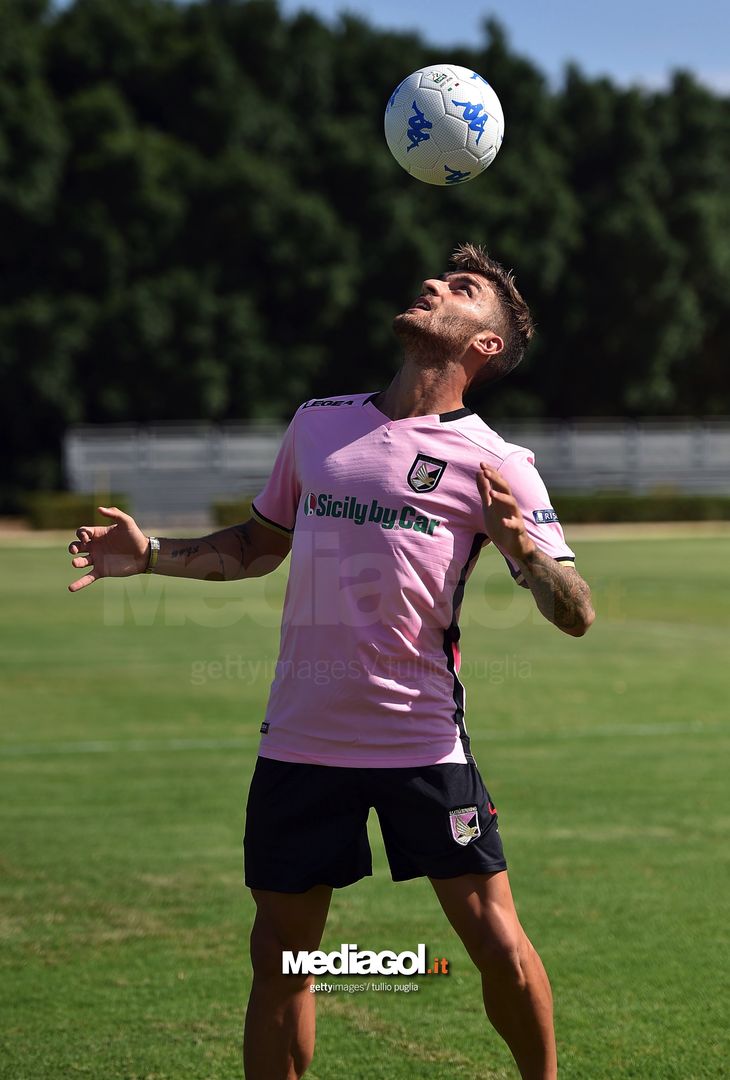  PALERMO, ITALY - SEPTEMBER 04:  Gaetano Monachello in action during his presentation as a new player of US Citta' di Palermo at Carmelo Onorato sport center on September 4, 2017 in Palermo, Italy.  (Photo by Tullio M. Puglia/Getty Images) 