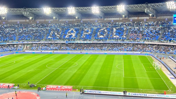 FOTO Dgebuadze mostra sui social “l’esercito dei tifosi georgiani” al Maradona - immagine 1
