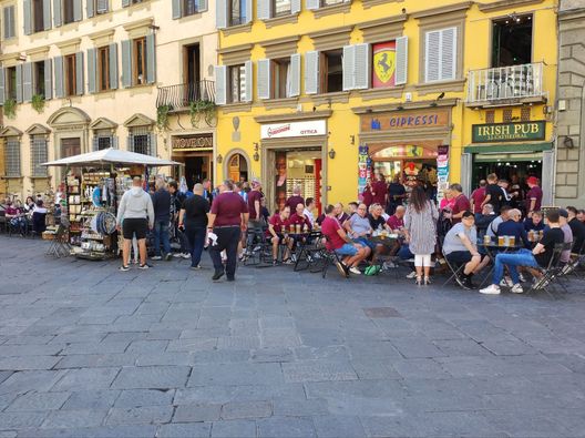 FOTO VN – Piazza Duomo tinta di granata: Hearts, che invasione dalla Scozia- immagine 2