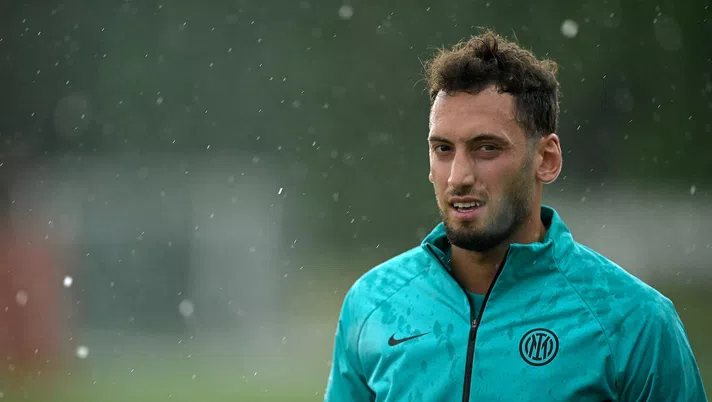 Hakan Calhanoglu (ex centrocampista AC Milan), nuovo acquisto dell'Inter | Calciomercato Milan News (Getty Images)