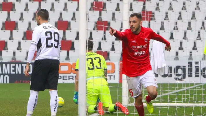 Gomez esulta (foto Il Piccolo)