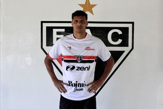 Il derby con la moglie…Eder Lima pronto per giocare: arrestato in campo per alimenti non pagati!- immagine 2
