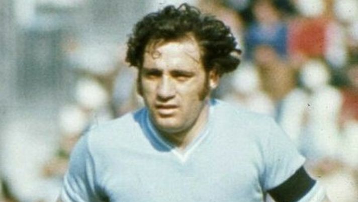 Lazio 1974, quando il vero derby era fra…i due clan della stessa squadra Lazio 1974, quando il vero derby era fra…i due clan della stessa squadra