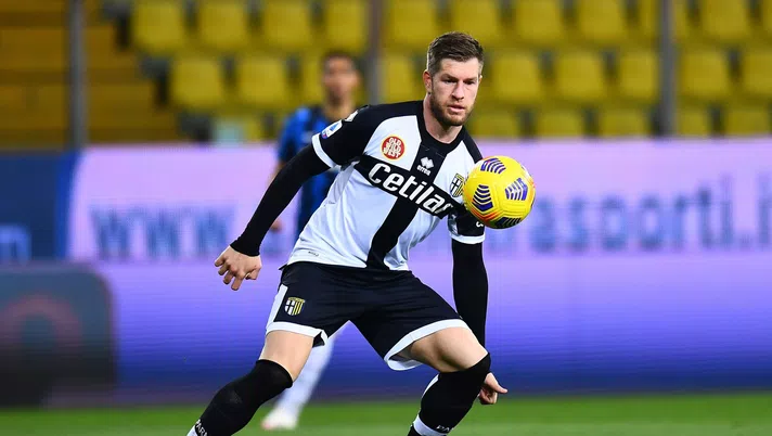 PARMA, ITALY - MARCH 04: Riccardo Gagliolo of Parma Calcio  in action during the Serie A match between Parma Calcio  and FC Internazionale at Stadio Ennio Tardini on March 04, 2021 in Parma, Italy. (Photo by Alessandro Sabattini/Getty Images)