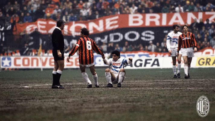 Franco Baresi e Diego Armando Maradona (@acmilan)