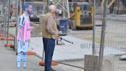 VIDEO / Da Leo che guarda i cantieri a Fantozzi: Bonucci scatena l’ironia del web
