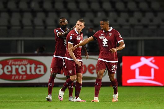 TURIN, ITALY - JUNE 23:  Andrea Belotti (C) of Torino FC celebrates the opening goal with team mates Nicolas Nkoulou (L) and Gleison Bremer during the Serie A match between Torino FC and  Udinese Calcio at Stadio Olimpico di Torino on June 23, 2020 in Turin, Italy.  (Photo by Valerio Pennicino/Getty Images) 