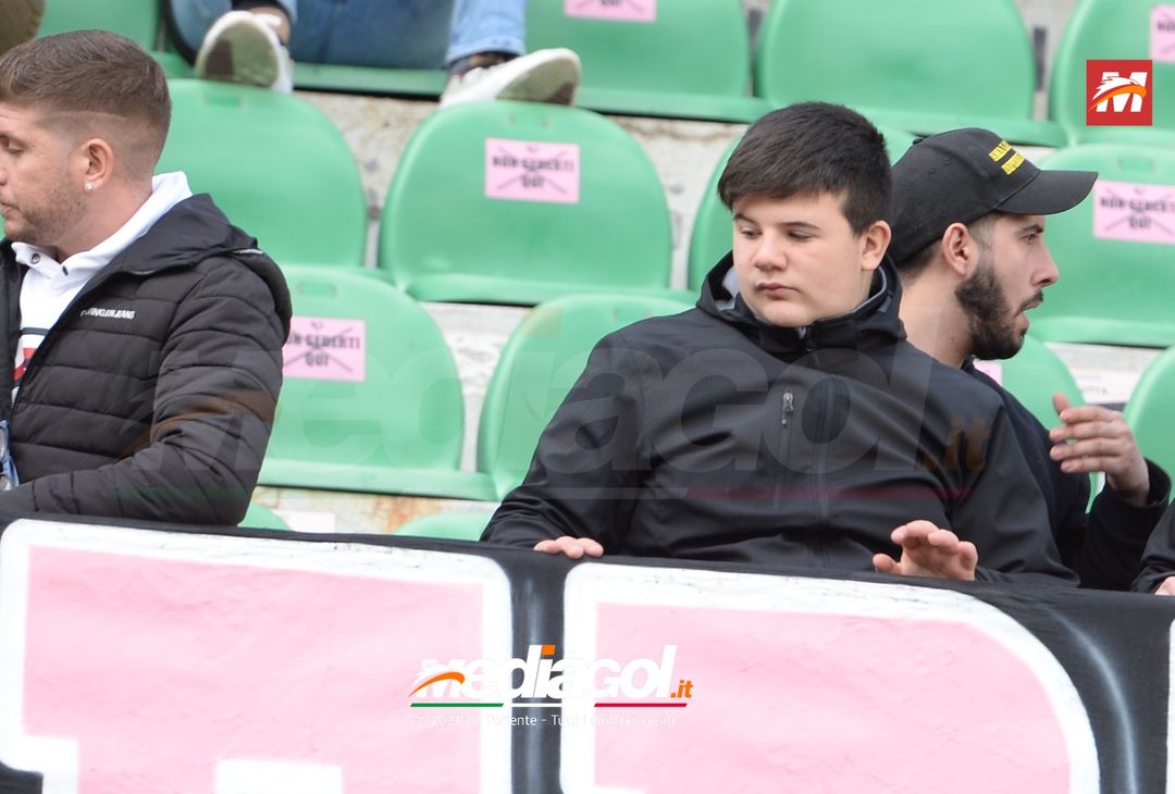 FOTO, i tifosi allo stadio per Palermo – Bari 0-0 (Gallery) - immagine 28