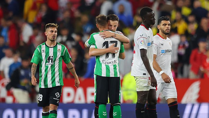 Betis, l’ultimo derby di Joaquin: l’abbraccio ai sevillisti Rakitic e Navas… - immagine 1