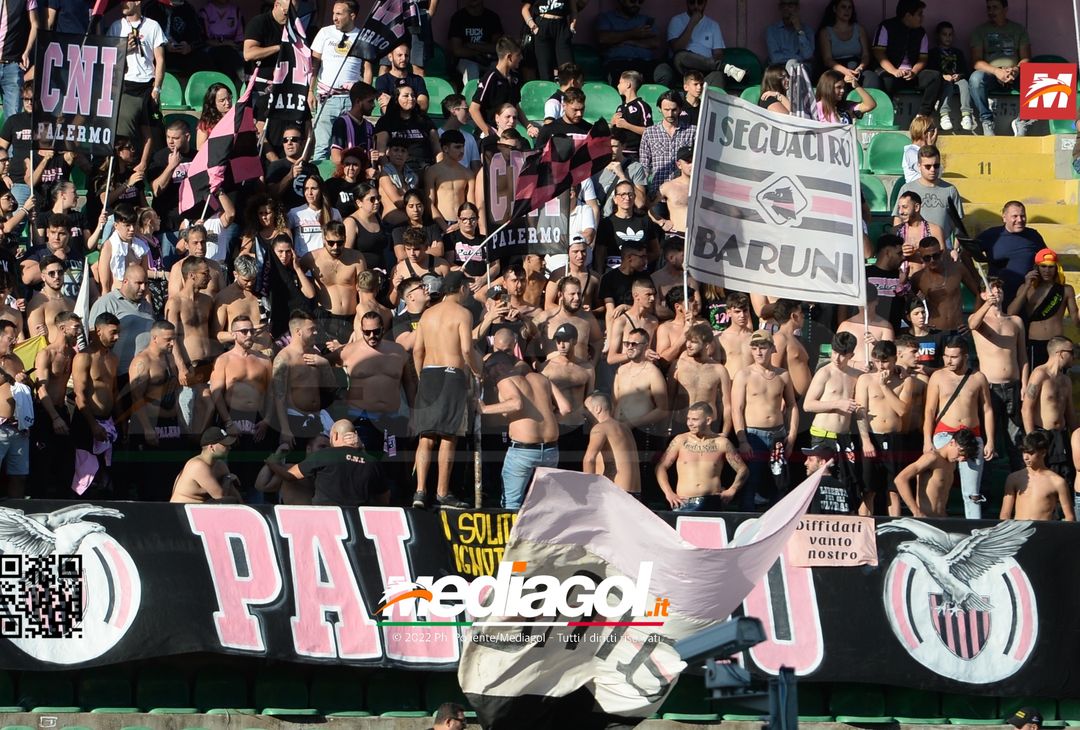FOTOTIFO Palermo-Cittadella 0-0, i tifosi allo Stadio “Renzo Barbera” (Gallery) - immagine 94