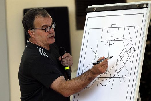 FLORENCE, ITALY - MARCH 09: Marcelo Bielsa manager of OPlympique de Marseille during the "Panchina D'oro season 2013-2014" on March 9, 2015 in Florence, Italy. (Photo by Gabriele Maltinti/Getty Images) FLORENCE, ITALY - MARCH 09: Marcelo Bielsa manager of OPlympique de Marseille during the "Panchina D'oro season 2013-2014" on March 9, 2015 in Florence, Italy. (Photo by Gabriele Maltinti/Getty Images)