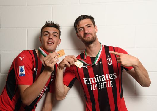 Daniel Maldini e Matteo Gabbia hanno vinto uno Scudetto con il Milan | AC Milan News (Getty Images) Daniel Maldini Matteo Gabbia AC Milan Sassuolo-Milan 0-3 Scudetto 2022