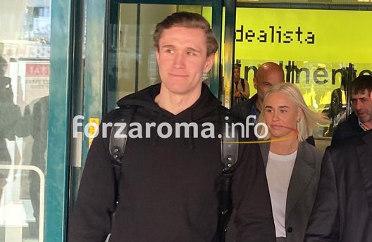 Solbakken a Roma, con lui anche la fidanzata Thea: ecco chi è – FOTO- immagine 2