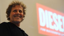 Renzo Rosso insultato su Instagram. Lui minaccia: “Ci vediamo in altra sede”