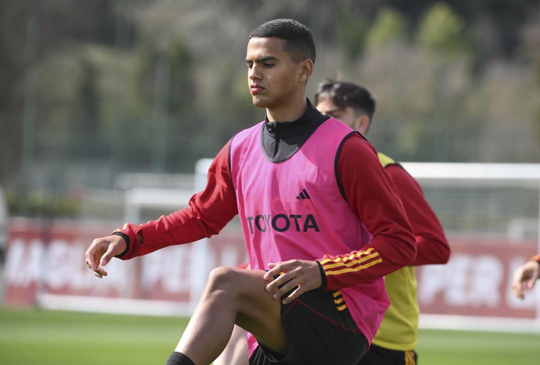 Roma, l’allenamento post Brighton: scarico per i titolari – FOTOGALLERY - immagine 4