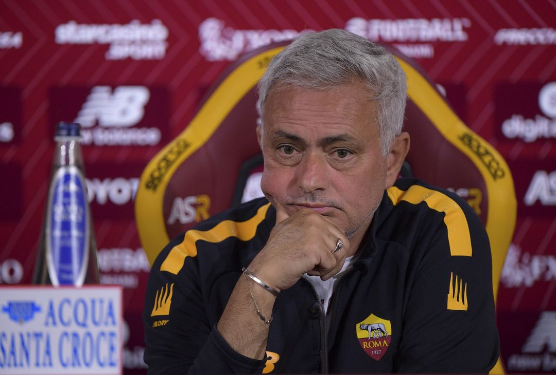 La conferenza stampa di Mourinho alla vigilia di Roma-Napoli – FOTO GALLERY - immagine 5