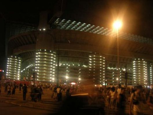 San Siro - fonte www.milano.blogosfere.it San Siro - fonte www.milano.blogosfere.it