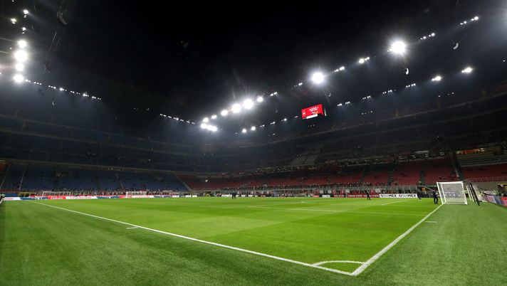MILAN, ITALY - OCTOBER 16: General view inside the stadium prior to the Serie A match between AC Milan and Hellas Verona FC at Stadio Giuseppe Meazza on October 16, 2021 in Milan, Italy. (Photo by Marco Luzzani/Getty Images) Il Milan ha iniziato un percorso che in Europa richiede tempo - immagine 1