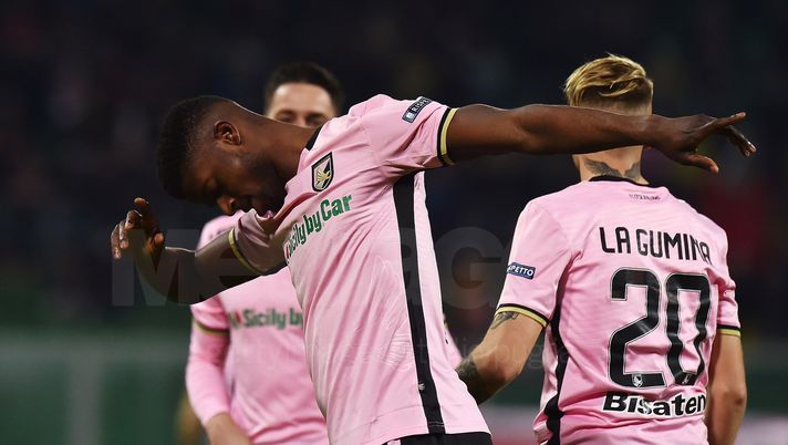 PALERMO, ITALY - MARCH 10: Eddy Gnahore' of Palermo celebrates after scoring the opening goal uring the serie B match between US Citta di Palermo and Frosinone at Stadio Renzo Barbera on March 10, 2018 in Palermo, Italy. (Photo by Tullio M. Puglia/Getty Images) PALERMO, ITALY - MARCH 10: Eddy Gnahore' of Palermo celebrates after scoring the opening goal uring the serie B match between US Citta di Palermo and Frosinone at Stadio Renzo Barbera on March 10, 2018 in Palermo, Italy. (Photo by Tullio M. Puglia/Getty Images)