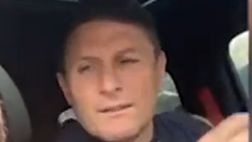Scherzo a Zanetti: “Forza Milan”. La sua reazione è virale (VIDEO)