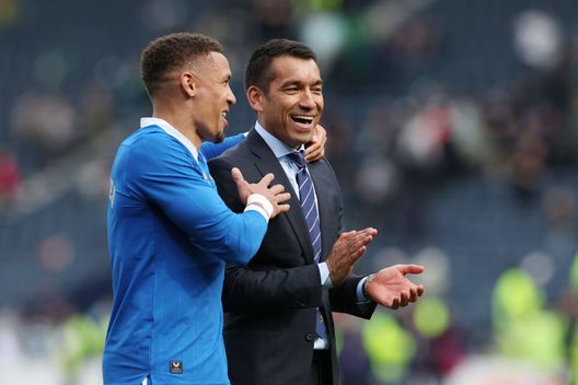 van Bronckhorst subito dopo la semifinale vinta sul Celtic (Photo by Ian MacNicol/Getty Images) Incredibile a Glasgow: Giovanni non pensare al derby, dopo c’è il Lipsia…- immagine 2