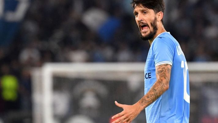 Lazio's Spanish midfielder Luis Alberto reacts during the UEFA Europa League first round day 4 Group F football match between Lazio (ITA) and Sturm Graz (AUT) at The Stadio Olympico in Rome on October 13, 2022. (Photo by Tiziana FABI / AFP) (Photo by TIZIANA FABI/AFP via Getty Images) Lazio, la probabile formazione: il sostituto di Immobile e la gestione di Luis Alberto - immagine 1