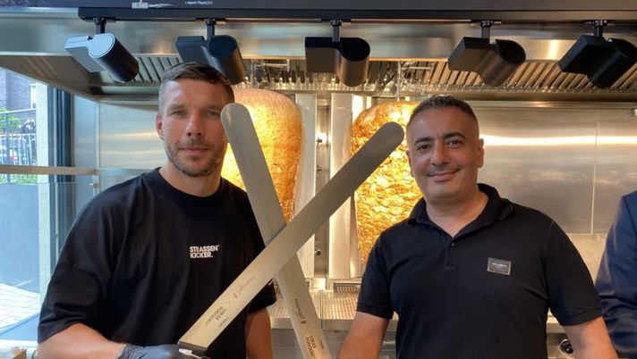 Podolski, patrimonio da oltre 200 milioni di euro grazie a… kebab e gelati! - immagine 1