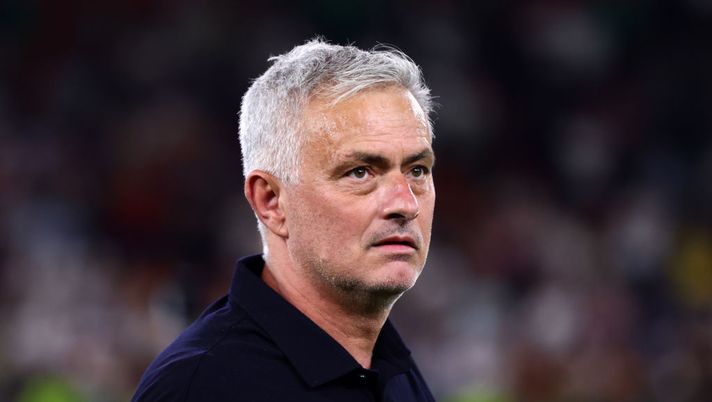 Mourinho ha fretta: vorrebbe subito la rosa quasi al completo - immagine 1