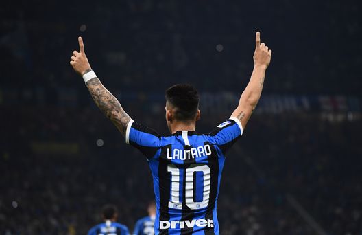 MILAN, ITALY - OCTOBER 06: Lautaro Martinez of FC Internazionale celebrates after scoring the goal during the Serie A match between FC Internazionale and Juventus at Stadio Giuseppe Meazza on October 6, 2019 in Milan, Italy. (Photo by Claudio Villa - Inter/Inter via Getty Images) MILAN, ITALY - OCTOBER 06: Lautaro Martinez of FC Internazionale celebrates after scoring the goal during the Serie A match between FC Internazionale and Juventus at Stadio Giuseppe Meazza on October 6, 2019 in Milan, Italy. (Photo by Claudio Villa - Inter/Inter via Getty Images)