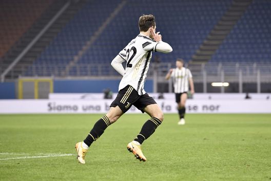 Federico Chiesa esulta per la rete contro il Milan Federico Chiesa esulta per la rete contro il Milan