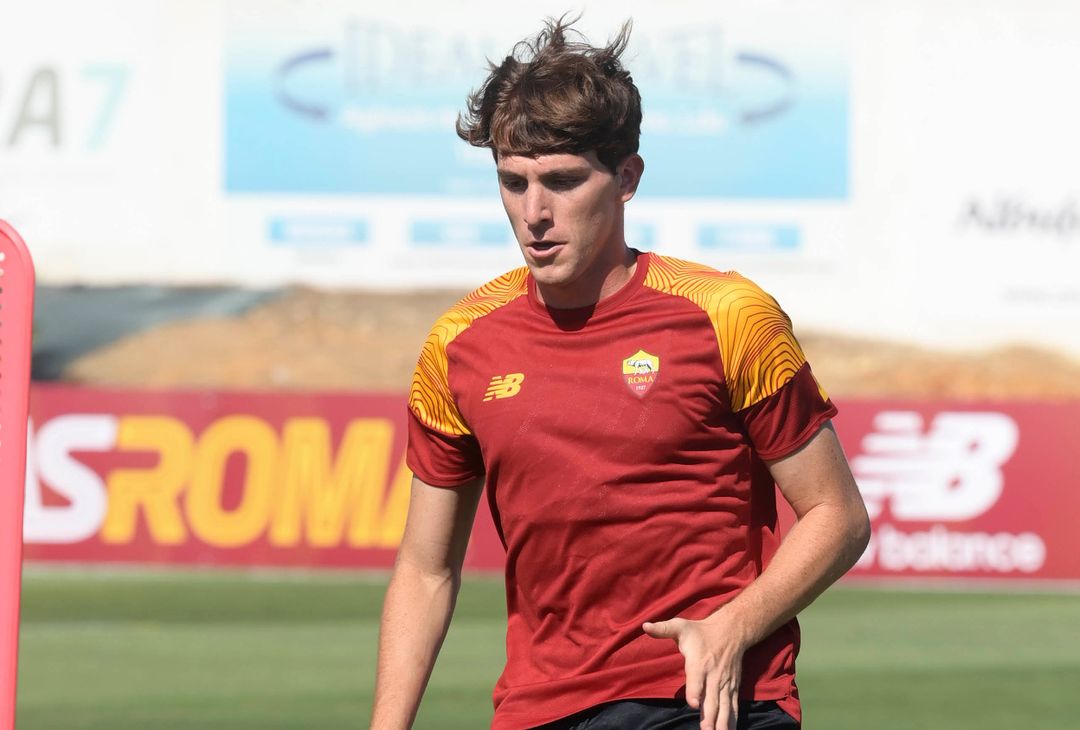 Ritiro Roma, allenamento pomeridiano: primo in gruppo per Dybala – FOTO GALLERY - immagine 44